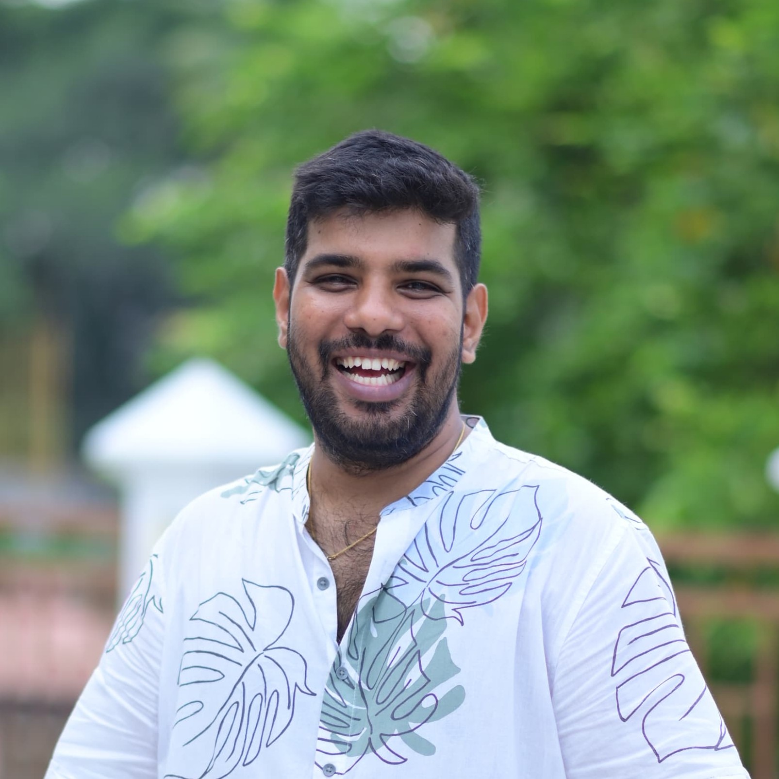 Akhil R Gomez